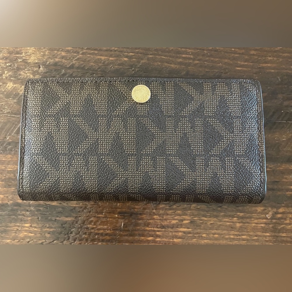 Authentic Michael Kors Wallet